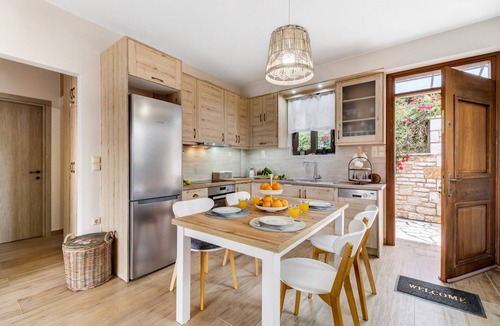 Spanokhorion House | Lefkada View Villa Vasiliki 1 Apartment with Garden near Lefkada Town and Bridge