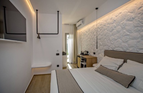 Tinos Town House | Levantes Luxury suites I & II