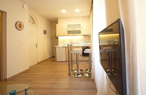 Old Town Apartment | Liston Piazza Suite - renovated apartment in the heart of Corfu Old Town