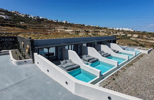 Kamari Apartment | Lithora Suites Santorini