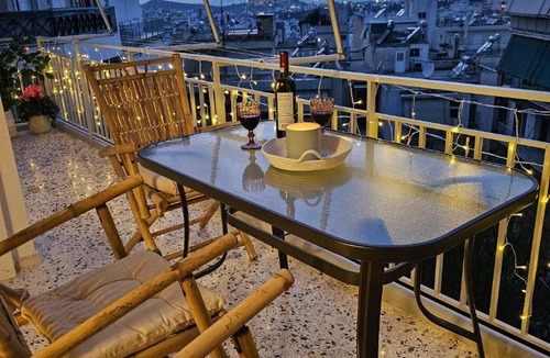 Pangrati Apartment | Little Acropolis
