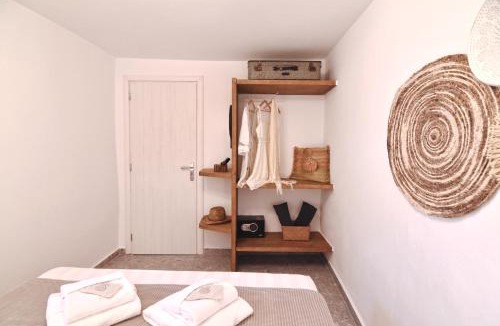 Milos Apartment | Little House On The Prairie