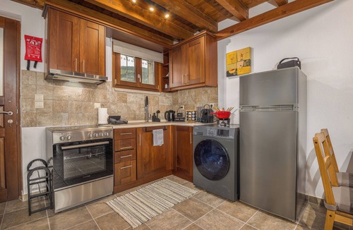 Arachova Apartment | Livadi Loft | Cozy Getaway in Parnassos