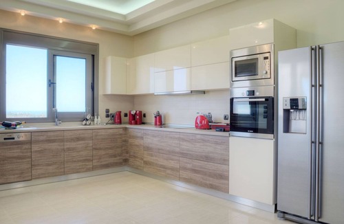 Kallithea House | Luxuriöse, geräumige, private Villa mit sechs Schlafzimmern by Interhome