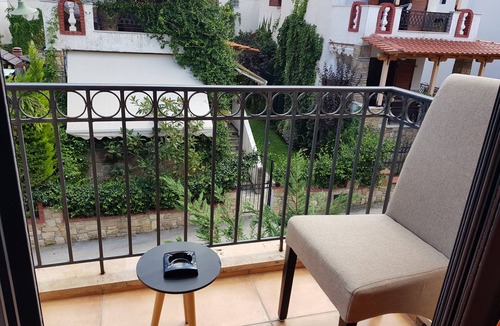 Pefkochori Apartment | Luxury 2 Bedrom Apartment, 50m From Beach, With Outdoor Pool