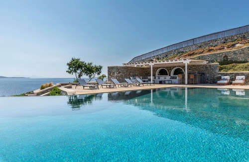Agios Ioannis Villa | Luxury Villa Roshell