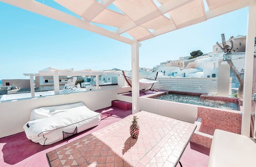 Emporio Villa | Luxury Villas Hariton – 2BR Private Villa with Rooftop Pool in Santorini