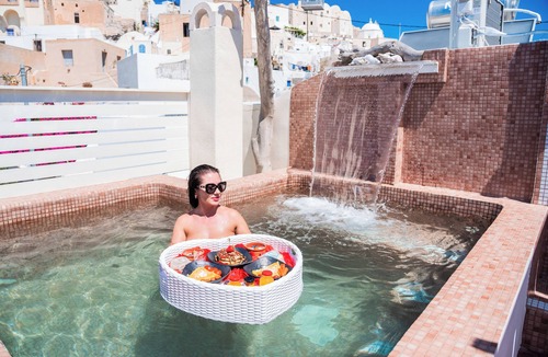 Emporio Villa | Luxury Villas Hariton – 2BR Private Villa with Rooftop Pool in Santorini