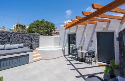 Megalochori Apartment | LyMaRou Collection