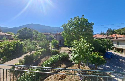 Vitina Apartment | Mainalo View House