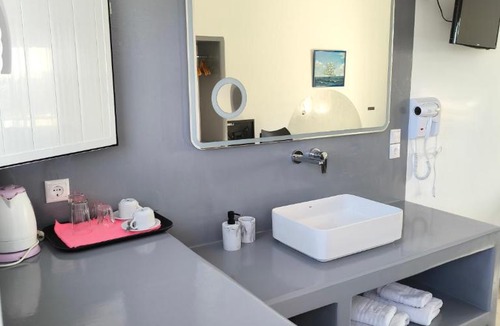 Perivolos Apartment | Mary Rooms