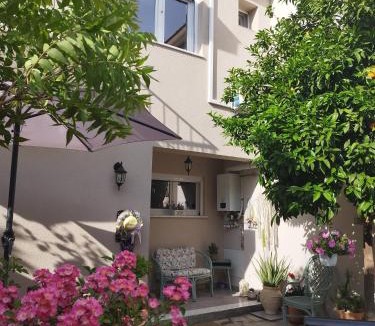 Volos House | Mary's Dreamy Maisonette-Volos, Peaceful Area
