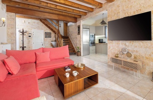 Chalikounas Villa | Maxim - Four Bedroom Villa, Sleeps 8