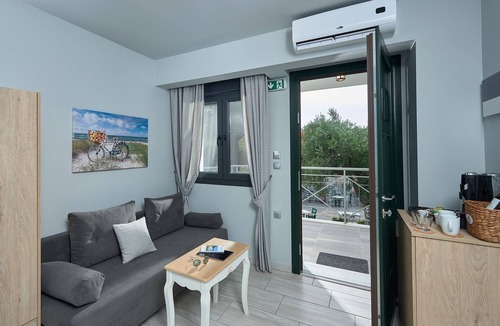 Kriopigi Hotel | Mirabilia Boutique Hotel