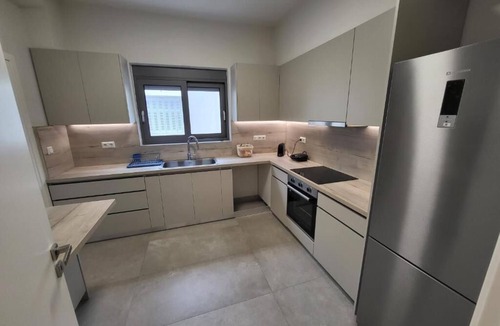 Chalandri Apartment | Modern Apartment near Kifisias ave