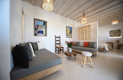 Kalafatis Hotel | Myconian Crown Suites by Mr and Mrs White