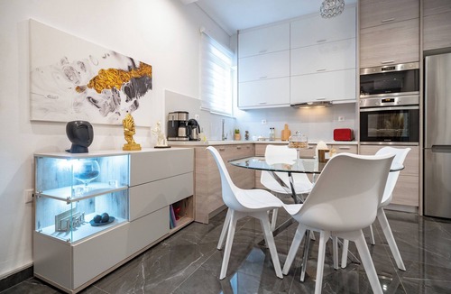 Nea Ionia Apartment | Neo Irakleio train st 1 bedrm 4 pers apartment by MPS