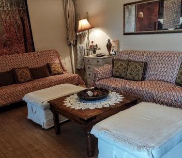 Elliniko House | Neraida House