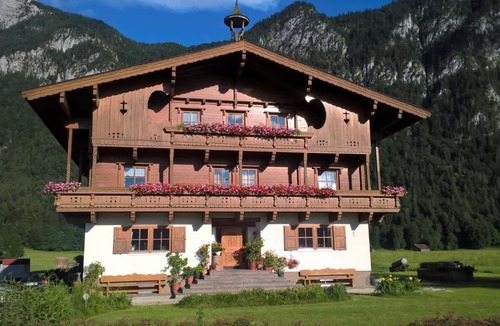 Ebbs Apartment | Neuschwendterhof