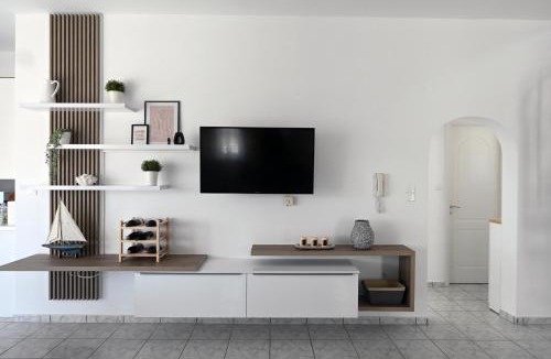 Phthiotis Region House | Nicole's Guesthouse