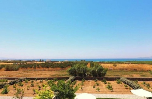 Kastraki House | Noema Mare Luxury Villa | Private Pool & Stunning Sea Views