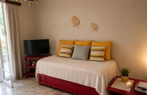 Agii Theodori Apartment | Nostalgia by the Sea