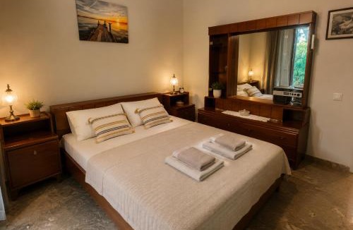 Agii Theodori Apartment | Nostalgia by the Sea