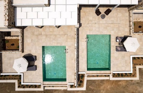 Amoopi Villa | Orelia Luxury Deluxe Villa 1