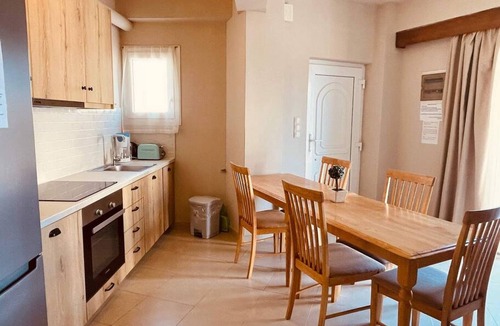 Platanias Town Villa | Oriental Star Villa - 20meters to beach. Sleeps 8.