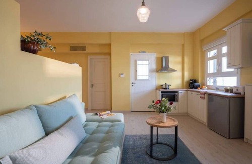 Kiparissia Apartment | Ostria Studio, Kyparissia OldTown Home Collection