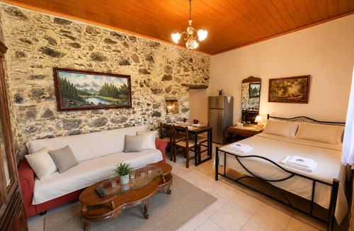 Elos Cottage | Pandora – Traditional Stone House in Elos, Chania