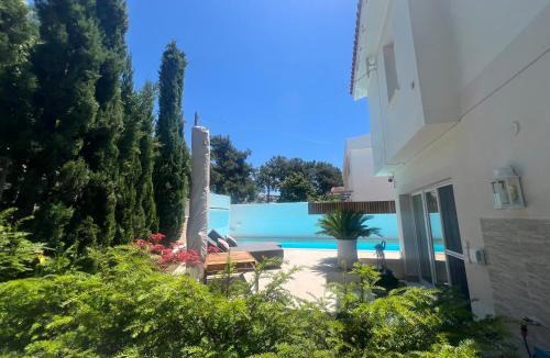 Panorama Villa | Panorama Hills Villa with Pool