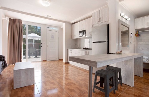Agrilia Apartment | Paradise Zante Suite Poolside with Garden and Wi-Fi