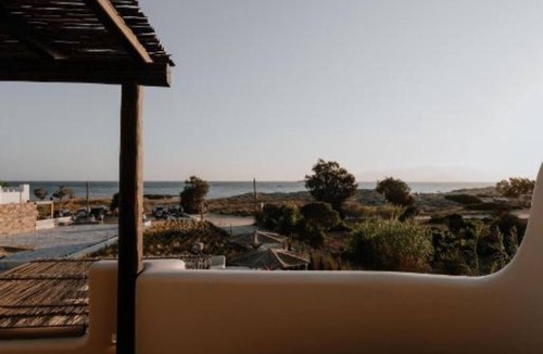 Plaka Villa | Penthouse Suite With Private Jacuzzi (no access to swimming pool)