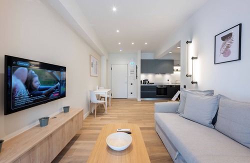Plaka Apartment | Plaka Gem - Modern, Central Flat in Prime Location