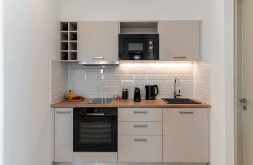Kamari Apartment | Platies Luxury Apartment