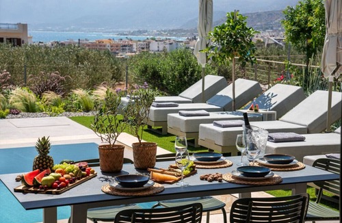 Limenas Chersonisou Villa | Pool Villa with 3 Ensuite Rooms