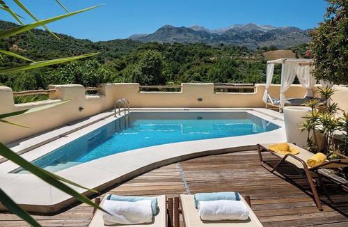 Katochori Villa | Private Luxury villa in Chania-Pool, Hot Tub, BBQ,Playground,whiteMountain Views