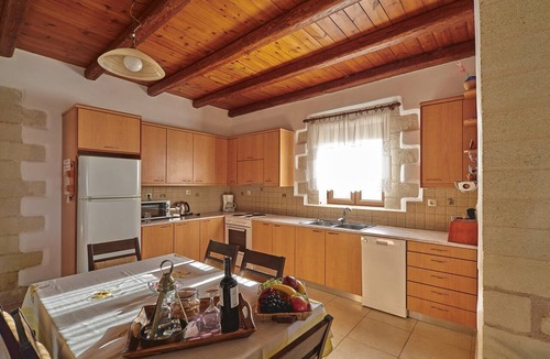 Xirokampi Villa | Private pool ★ Stone villa ★ Sea View