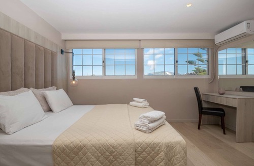 Laganas Apartment | PRIVATE POOL STUDIOS AND APARTMENTS IN THE HEART OF LAGANAS