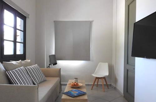 Stalida Villa | R 3012 Villa Ealasaid with Sea View, Sofa Bed & Soundproof Windows.
