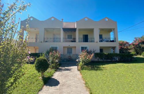 Adelianos Kampos Apartment | Rethymnian Modern Apartment