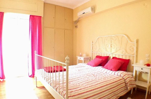 Kinosargous Apartment | Romantic & Clean Apartment -Near Acropolis-