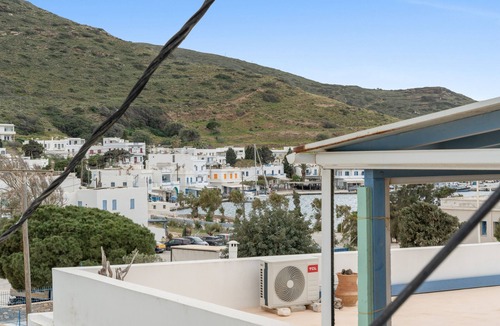 Katapola Apartment | Room with Sea View, Wi-Fi and Air Conditioning
