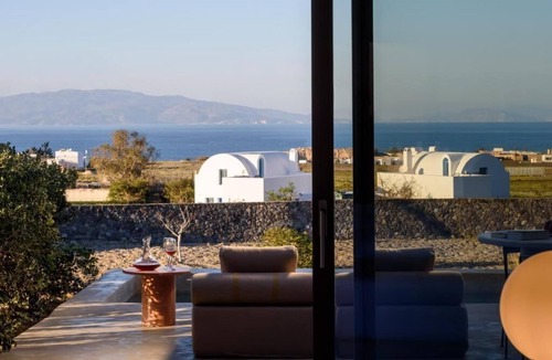 Finikia Hotel | Santopaz Suites