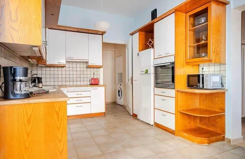 Nea Chora Villa | Sea Front 1 min walk to Shore Town House