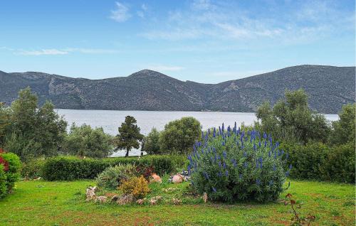 Skroponeria House | Seafront Holiday Villa