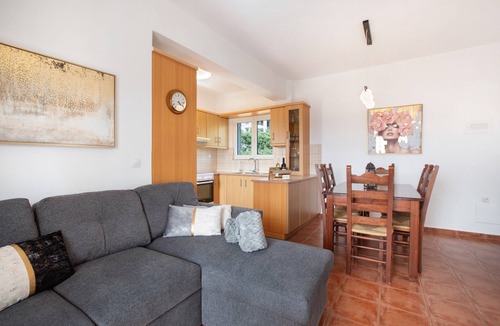 Plaka Villa | Seaside elegant villa 1 min to almyrida beach