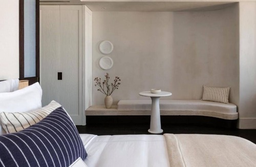 Drafaki Hotel | Serene Suite Perfect for Couples with Stunning Balcony and Sunset Views