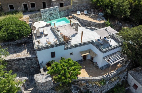 Askifou Villa | Serenity Cave Villa, Traditional Villas Askyfou